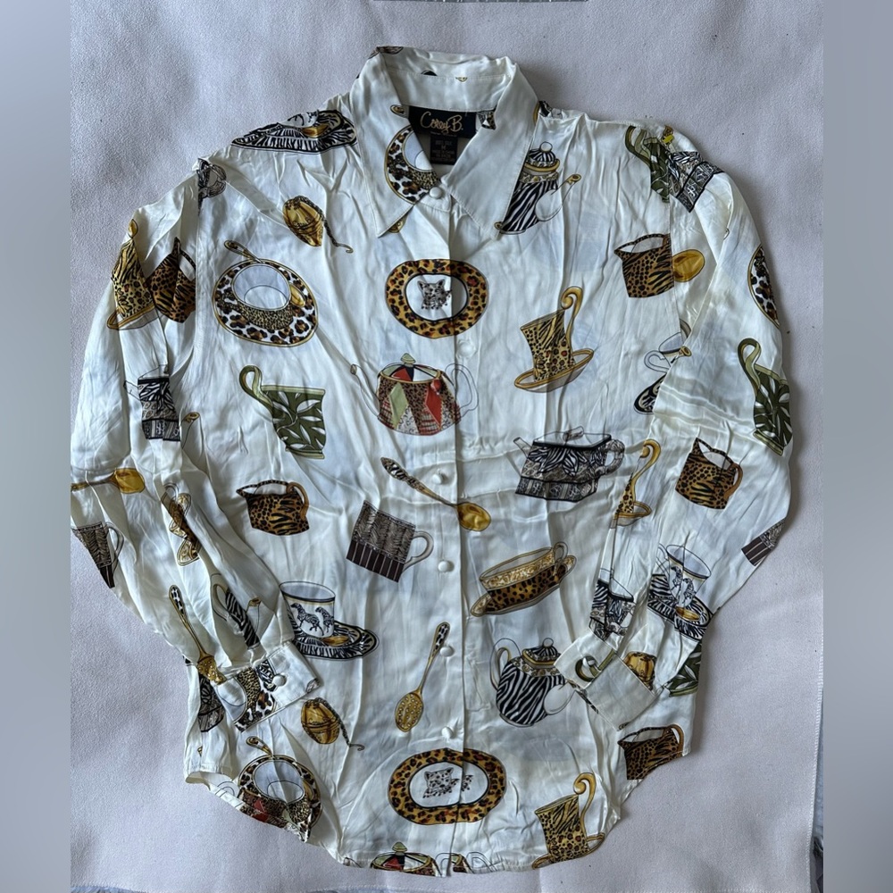 Vintage Corey B New York 100% Silk Safari Tea-set Blouse cream gold Size M